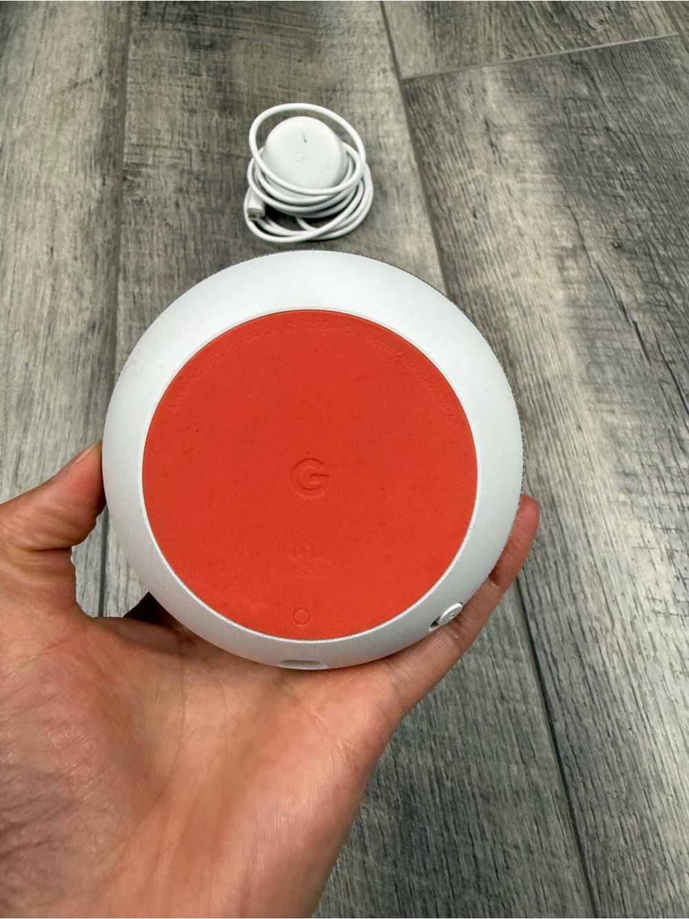 Google Home Mini - Picture 3 of 6